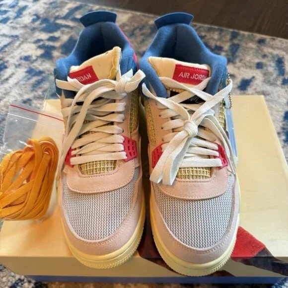 Jordan 4 Men‘s Shoes (Union Guava Ice)